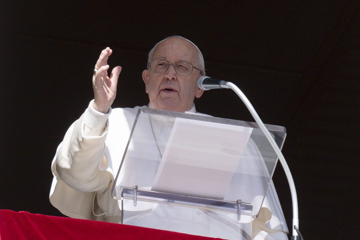 Pope prays ‘a bit of humanity’ will finally lead to peace in Ukraine ...